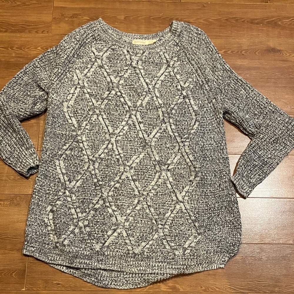 Faded Glory Black and White Patterned Women's Sweater